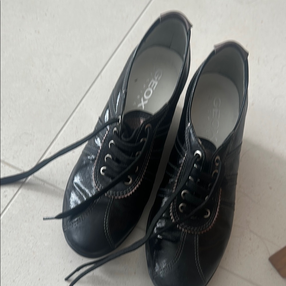 Geox Black Leather Lace-Up Women's Boots